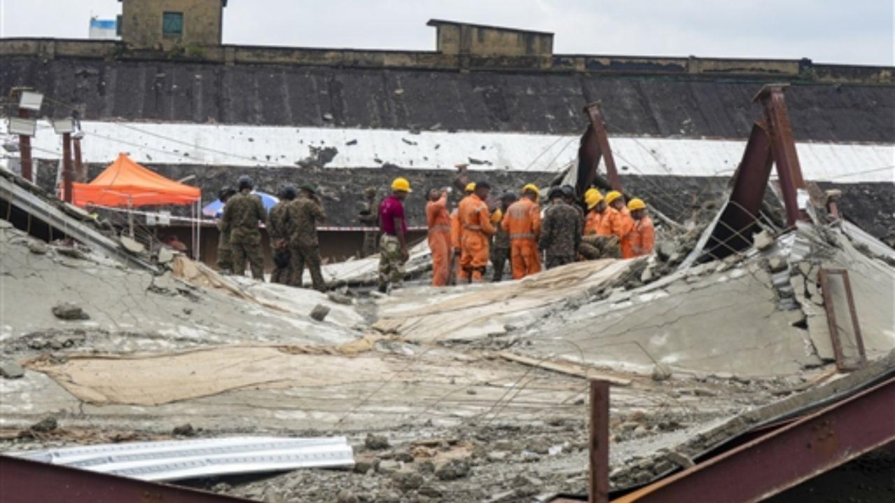 Under-construction warehouse roof collapses in Taratala, Kolkata. PICS/PTI